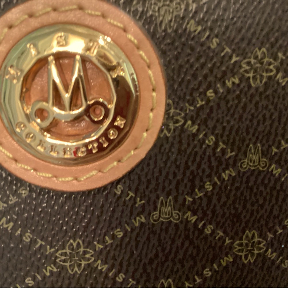 Beautiful leather misty collection purse - Picture 6 of 11